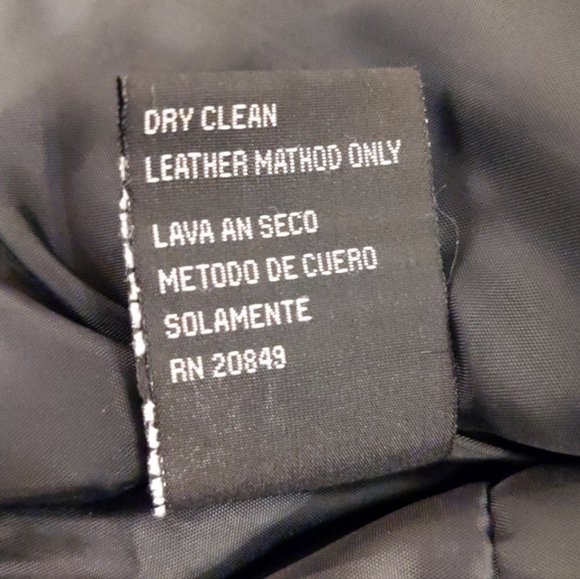 Men's Vintage Leather Jacket with adjustable Buckled Waist Tabs - Picture 5 of 15